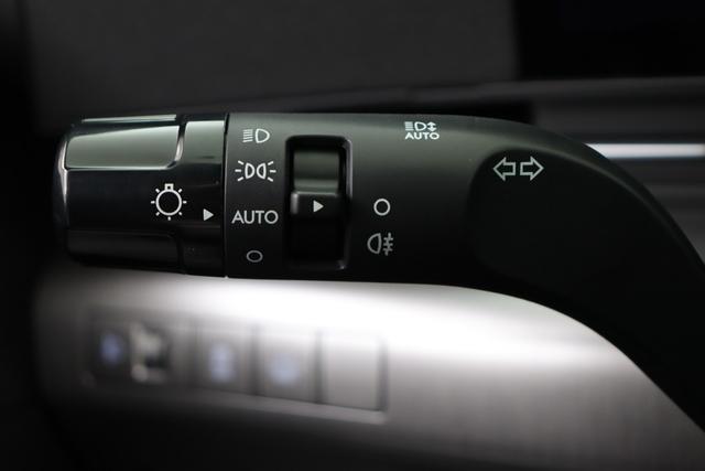 Hyundai KONA Feel 1.6 Gdi HEV 138 hp 6DCT 