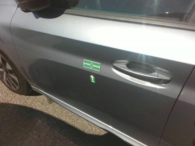 Peugeot 208 Style 1.2L (1199cc) gasoline 100 hp S&S, 6-speed manual 