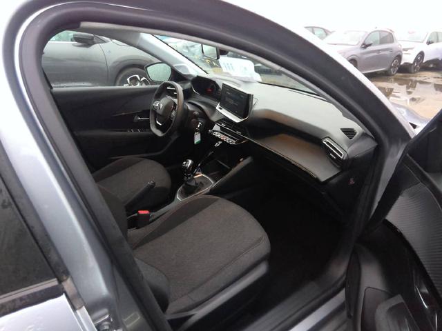 Peugeot 208 Style 1.2L (1199cc) 100 hp S&S, 6-speed manual 