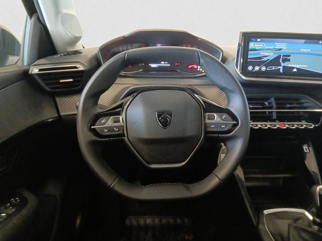 Peugeot 208 Style 1.2L 3-cylinder 100 hp S&S (6-speed manual) 