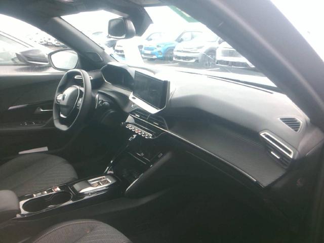 Peugeot 2008 Allure Hybrid 145 e-DCS6 (1.2L) 