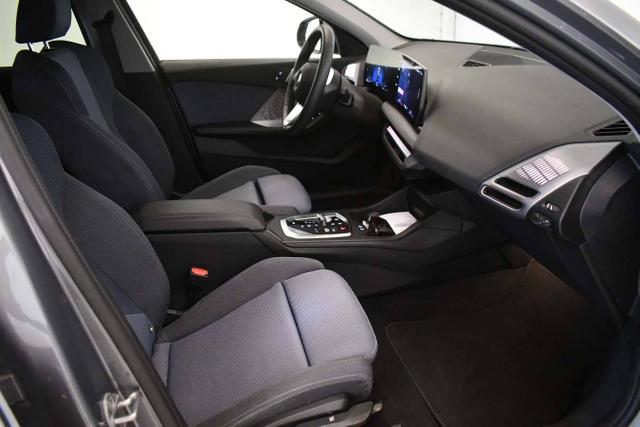 BMW 1er 1 Serie M Sport Design 120d 163 hp (120 kW) Diesel mild-hybrid, 7-speed DKG dual-clutch automatic, 2.0L (1995 cc) I4 TwinPower Turbo 