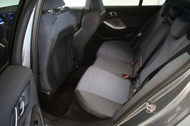 BMW 1er 1 Serie M Sport Design 120d 163 hp (120 kW) Diesel mild-hybrid, 7-speed DKG dual-clutch automatic, 2.0L (1995 cc) I4 TwinPower Turbo 