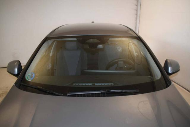 BMW 1er 1 Serie M Sport Design 120d 163 hp (120 kW) Diesel mild-hybrid, 7-speed DKG dual-clutch automatic, 2.0L (1995 cc) I4 TwinPower Turbo 