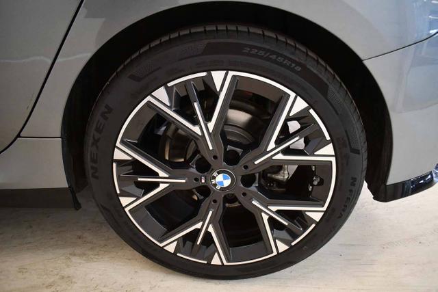 BMW 1er 1 Serie M Sport Design 120d 163 hp (120 kW) Diesel mild-hybrid, 7-speed DKG dual-clutch automatic, 2.0L (1995 cc) I4 TwinPower Turbo 