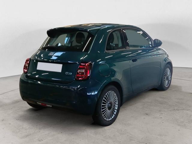 Fiat 500e 3+1 Icone Electric 70 kW (95 hp) 