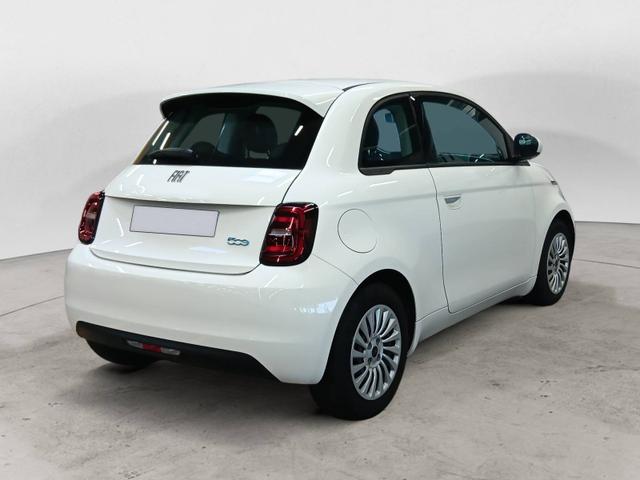 Fiat 500e 3+1 Action Electric 70 kW (95 hp) 