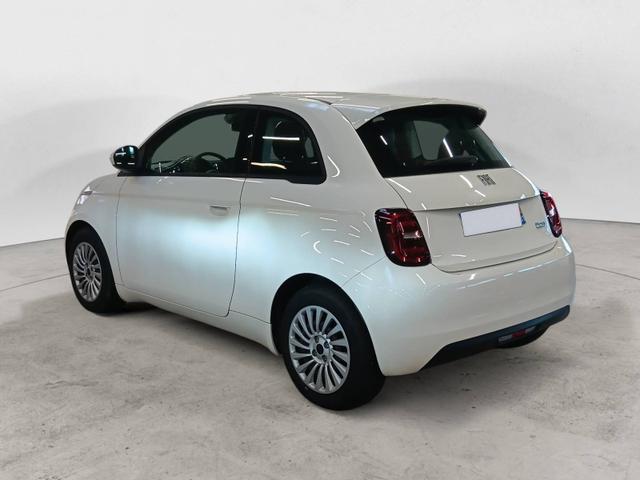 Fiat 500e 3+1 Nouvelle 500 Electric 95 hp (70 kW) 