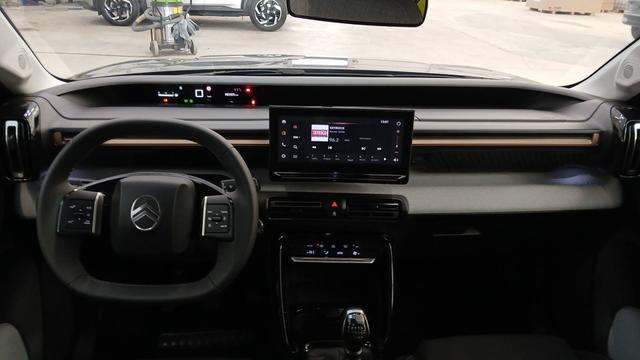 Citro&euml;n C3 Aircross Plus 1.2L Turbo 100 (BVM6) 