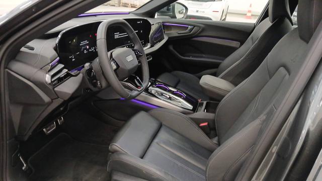 Audi A5 Avant S line 2.0L TDI mild-hybrid (Diesel/Electric) 204 hp, tronic 7 