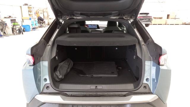 Peugeot 3008 GT Hybrid 145 e-DCS6 (mild-hybrid gasoline) 