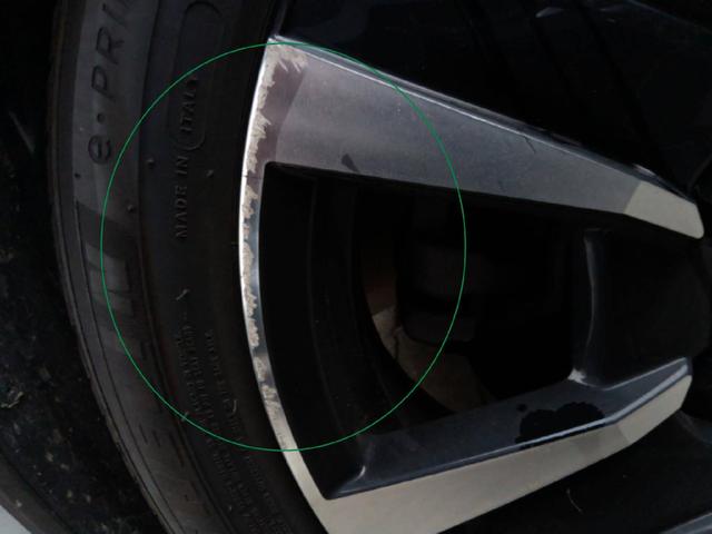 Peugeot 208 Allure 1.2L (1199cc) Gasoline 100 hp S&S, 6-speed manual 