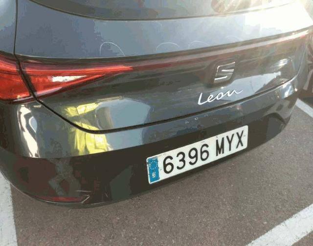 Seat Leon Style 1.5L eTSI (mild-hybrid) 116 hp DSG7 