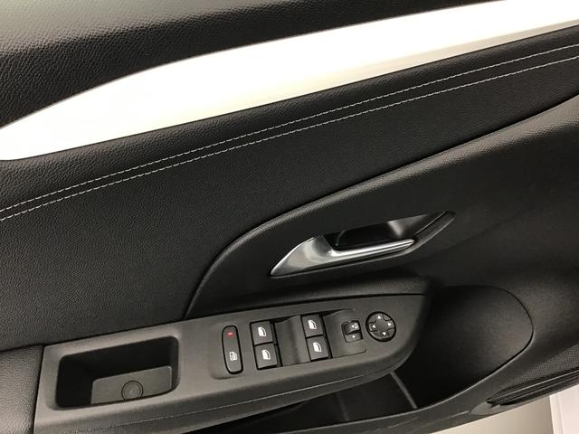 Opel Corsa GS 1.2 Hybrid Electric/Gasoline 112hp 