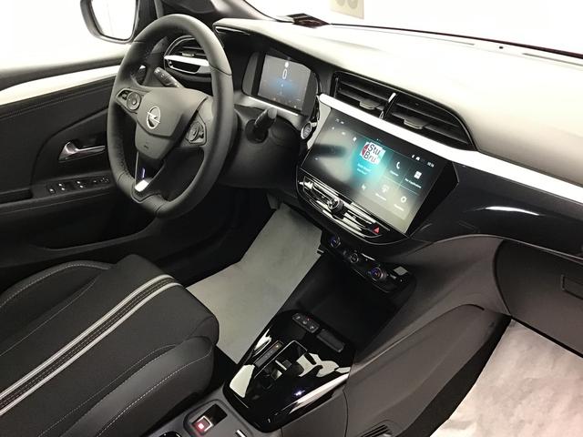 Opel Corsa GS 1.2 Hybrid Electric/Gasoline 112hp 