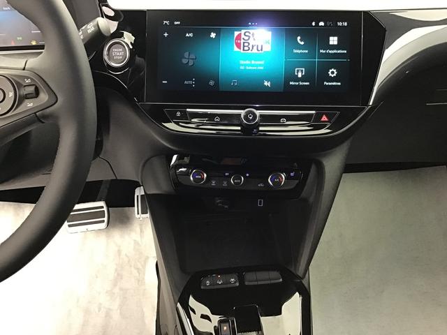 Opel Corsa GS 1.2 Hybrid Electric/Gasoline 112hp 