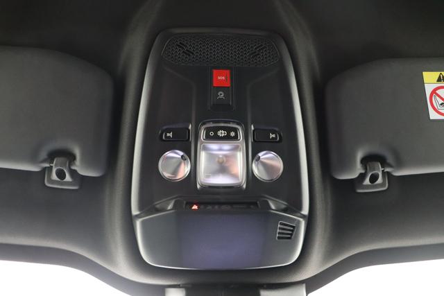 Peugeot 2008 Allure Hybrid 145 hp e-DSC6 