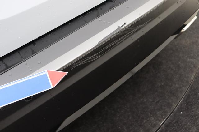 Peugeot 2008 Allure Hybrid 145 hp e-DSC6 