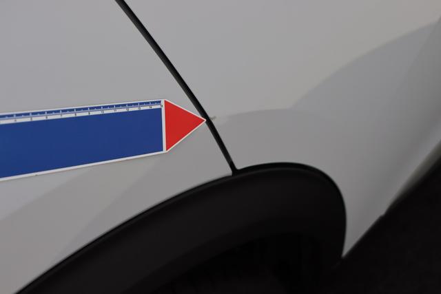 Peugeot 2008 Allure Hybrid 145 hp e-DSC6 