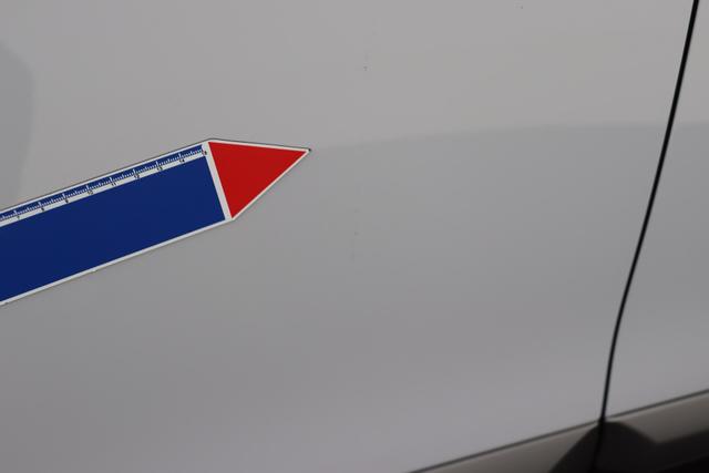 Peugeot 2008 Allure Hybrid 145 hp e-DSC6 