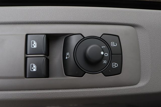 Volkswagen T5 Kastenwagen Transporter 