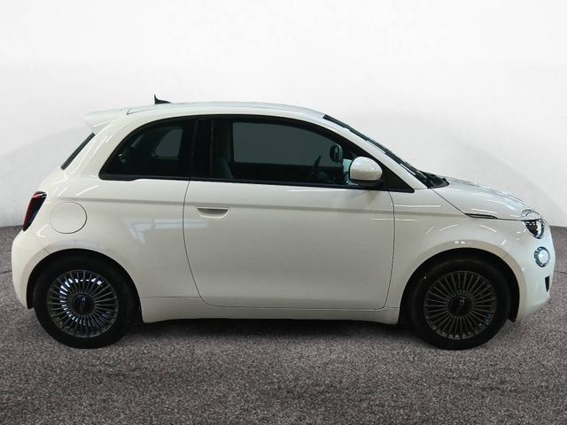 Fiat 500 Icone Electric 95 hp (70 kW) (Fiat 500e) 