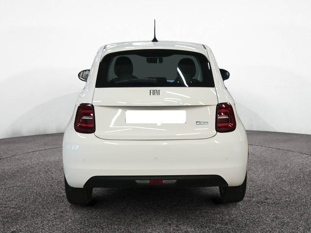 Fiat 500 Icone Electric 95 hp (70 kW) (Fiat 500e) 
