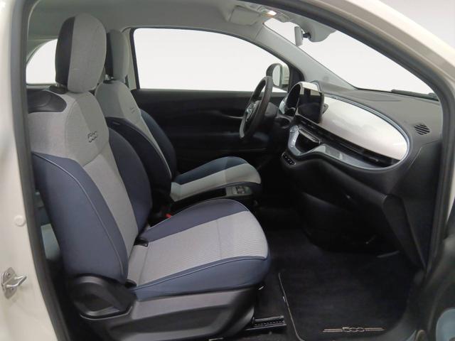 Fiat 500 Icone Electric 95 hp (70 kW) (Fiat 500e) 