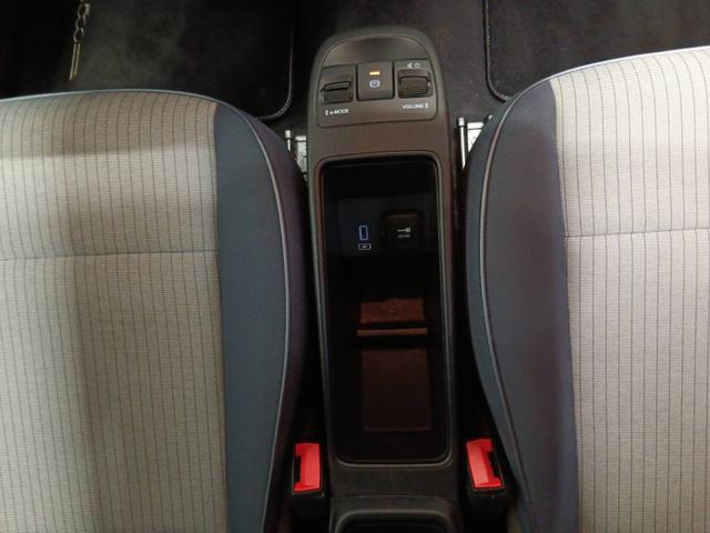 Fiat 500 Icone Electric 95 hp (70 kW) (Fiat 500e) 