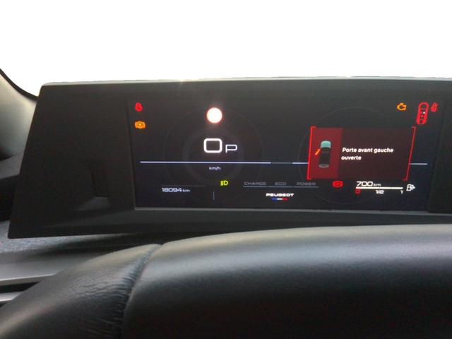 Peugeot 3008 Allure Hybrid 145 (e-DCS6) 1.2L 3-cyl gasoline mild-hybrid 