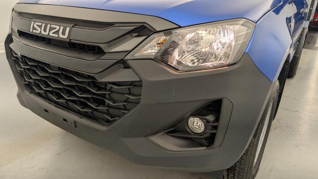 Isuzu 