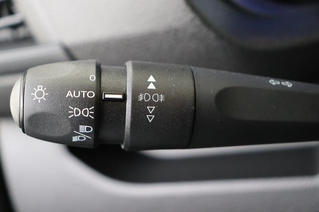 Citro&euml;n Jumpy Kastenwagen 