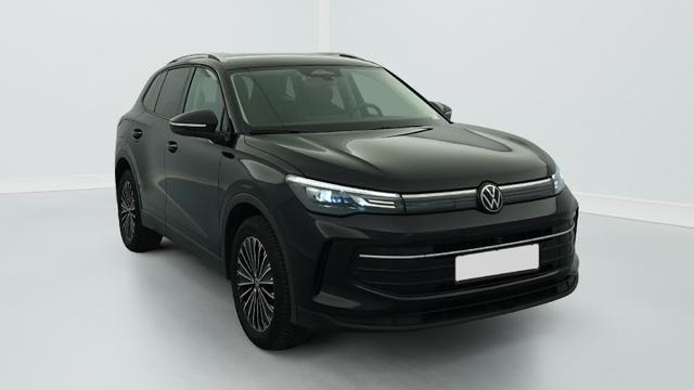 Volkswagen Tiguan - 