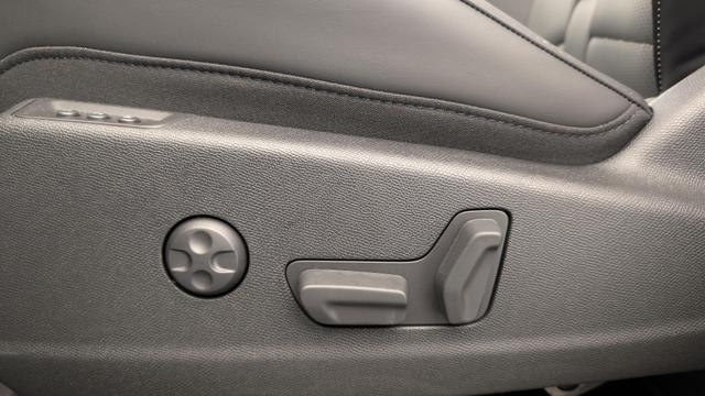 DS Automobiles 7 (Crossback) 