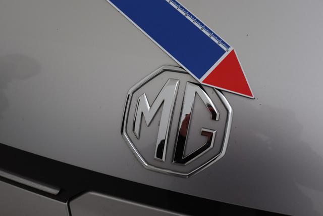 MG MG5 5 
