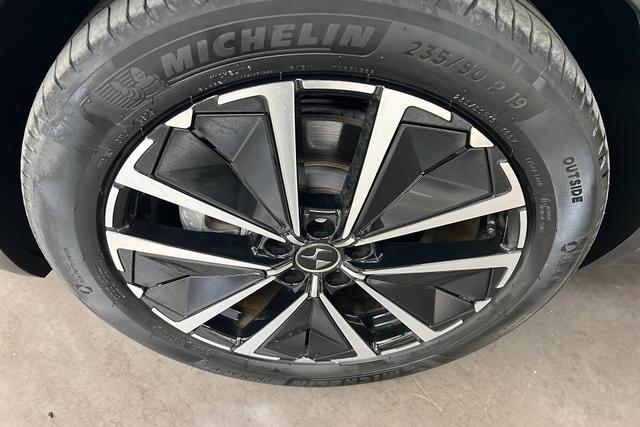 DS Automobiles 7 (Crossback) 