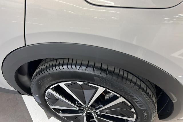 DS Automobiles 7 (Crossback) 