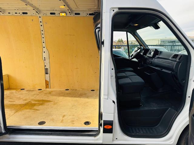 Renault Master Kastenwagen 