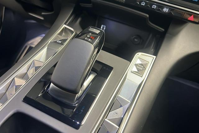 DS Automobiles 7 (Crossback) 