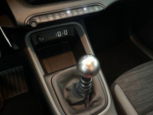 Jeep Avenger 1.2 LONGITUDE FWD/NAV/16Z/RADIO/ 