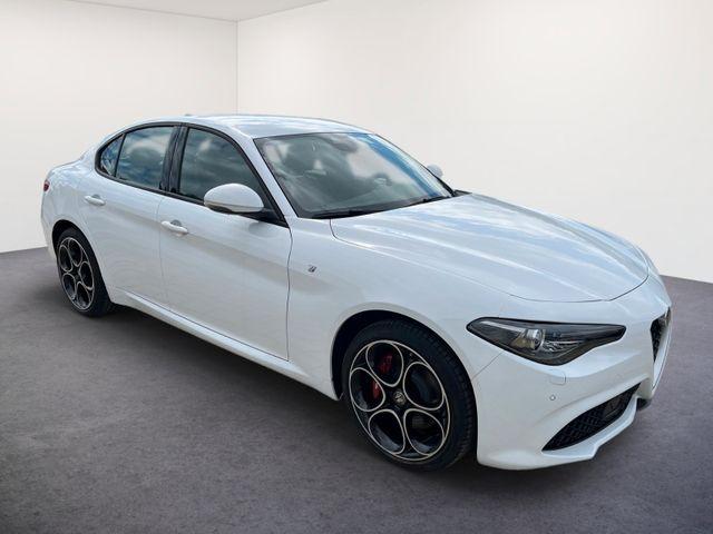 Alfa Romeo Giulia - TI 2.0 Q4-ALLRAD/LEDER/ASSISTENZ PA/SHZ