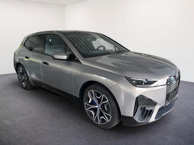 BMW iX - 40 xDrive Sportpaket/Edition Excellence/22Z