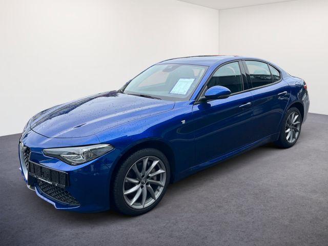 Alfa Romeo Giulia - TI 2.0 Q4-ALLRAD/LEDER/ASSISTENZ PA/SHZ