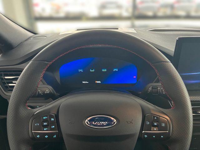 Ford Kuga 1.5 ST-Line/PANO-DA/WINTER-PA/AHK// 