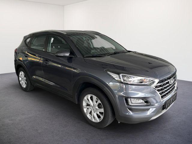 Hyundai TUCSON - 1.6 CRDi Trend 2WD/AHK/SHZ/NAVI/