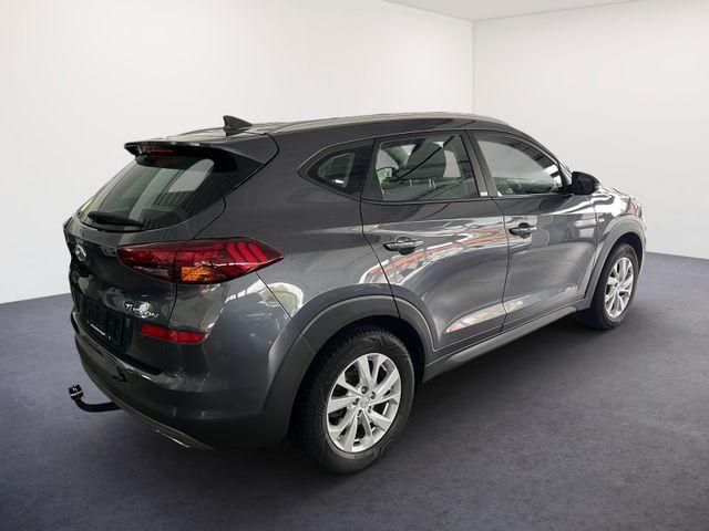 Hyundai TUCSON 1.6 CRDi Trend 2WD/AHK/SHZ/NAVI/ 