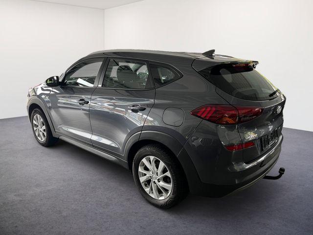 Hyundai TUCSON 1.6 CRDi Trend 2WD/AHK/SHZ/NAVI/ 