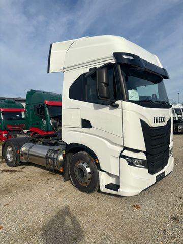 Iveco S-WAY AS440S46T/P LNG / LEDER 