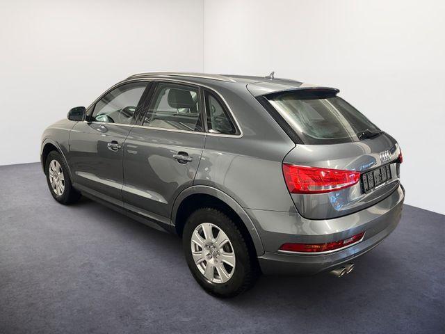 Audi Q3 2.0 TDI Sport quattro AT /NAV/PDC V+H/SHZ 