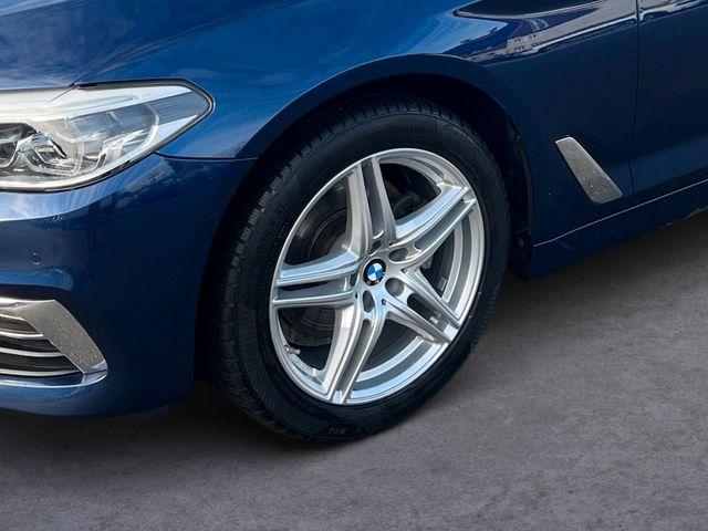 BMW 5er Touring d Luxury Line/AHK/LED/H&K/ 